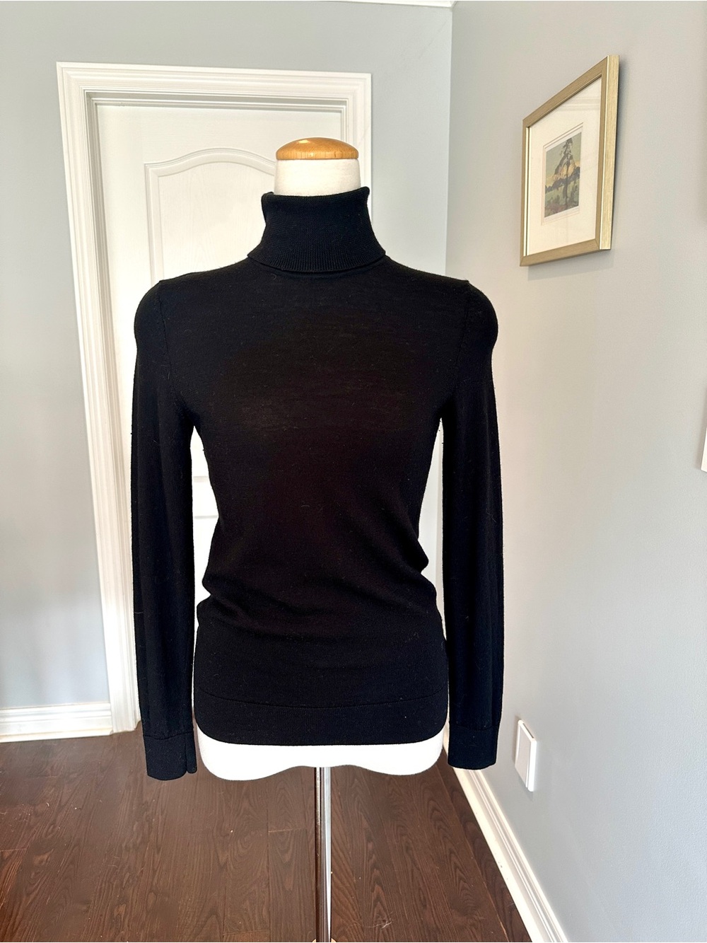 LORD & TAYLOR Black Merino Wool Turtleneck Sweater - Size M